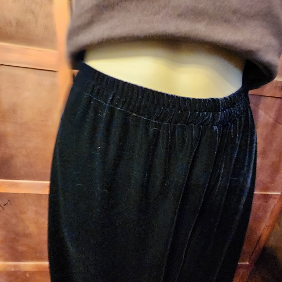 Women's  pants - Picture 4 of 12